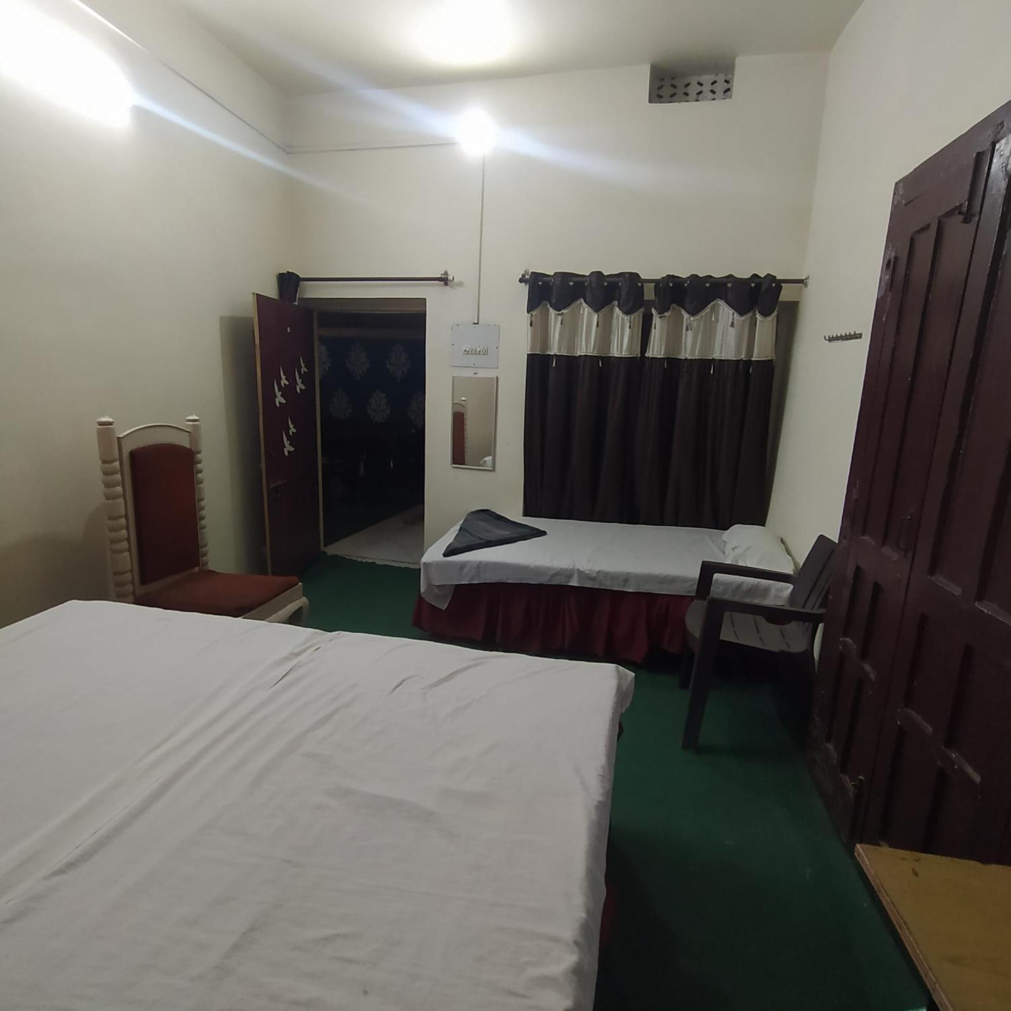 International Hotel In جوراكبور المظهر الخارجي الصورة